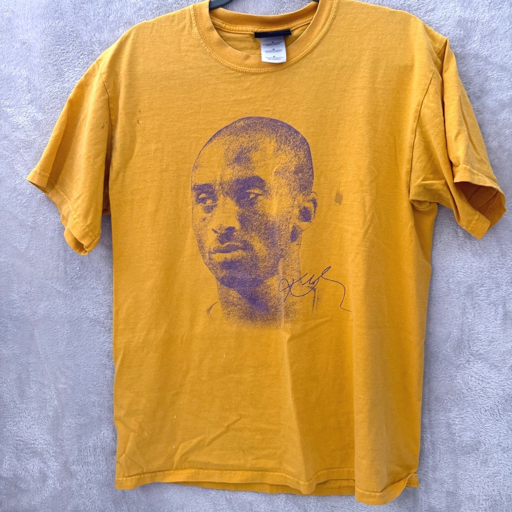 2006 VTG Kobe Bryant Lakers 81 Point Game T Shirt Sz‎ M Exclusive NBA tee yellow